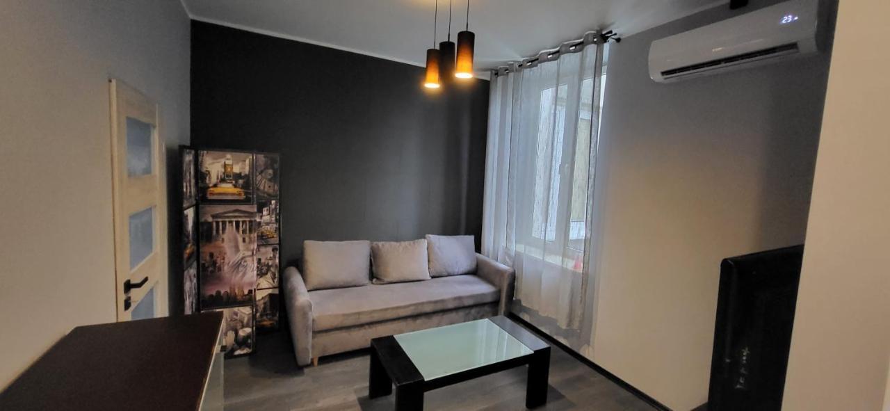 Apartament Pod Wieza Apartment Piotrkow Trybunalski Bagian luar foto